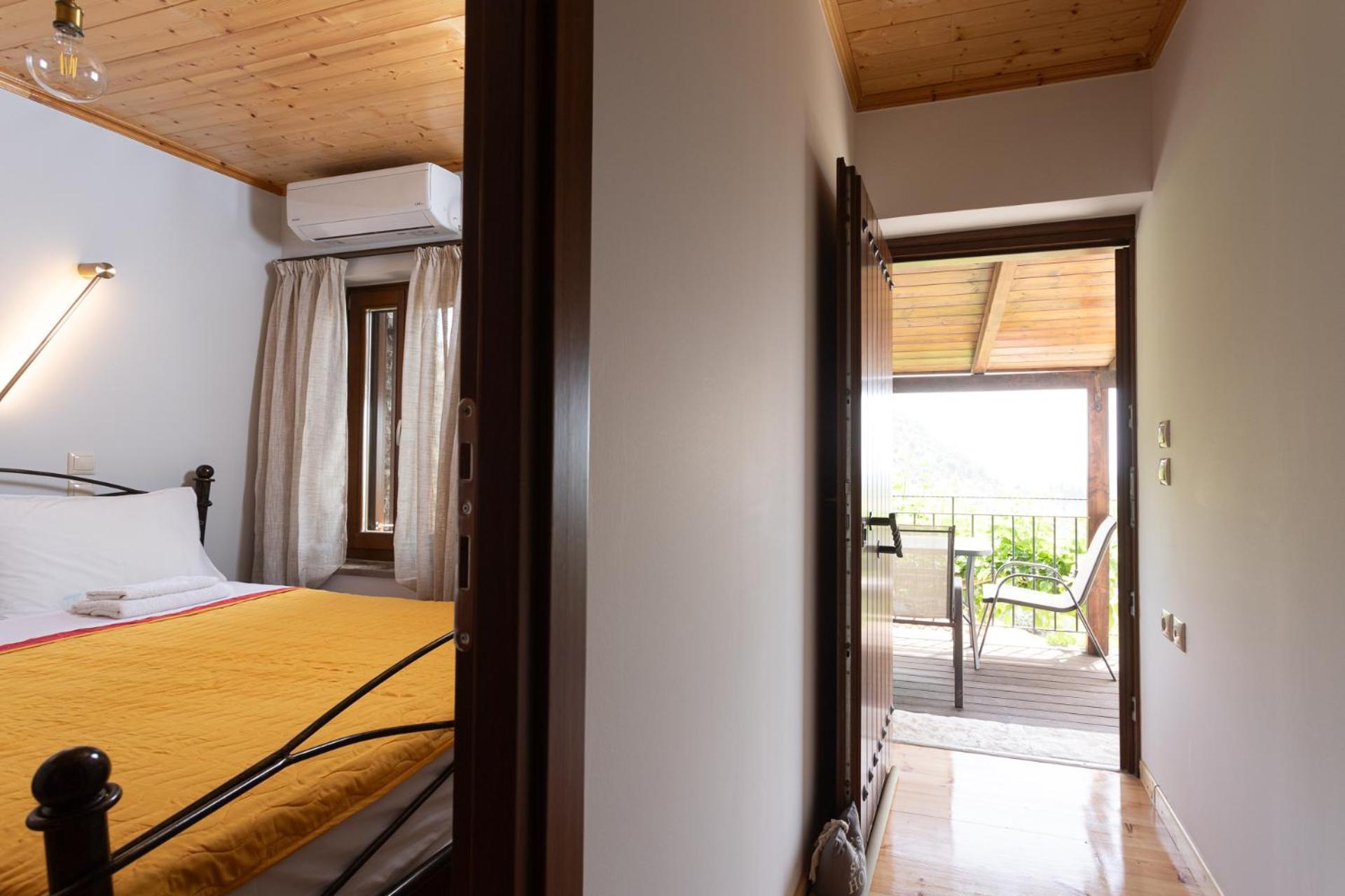 To Spiti Sto Castro Daire Nafpaktos Dış mekan fotoğraf