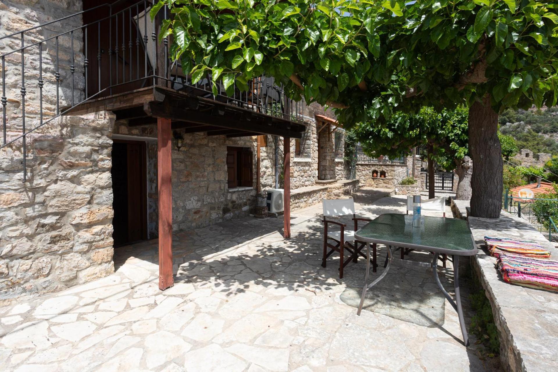 To Spiti Sto Castro Daire Nafpaktos Dış mekan fotoğraf
