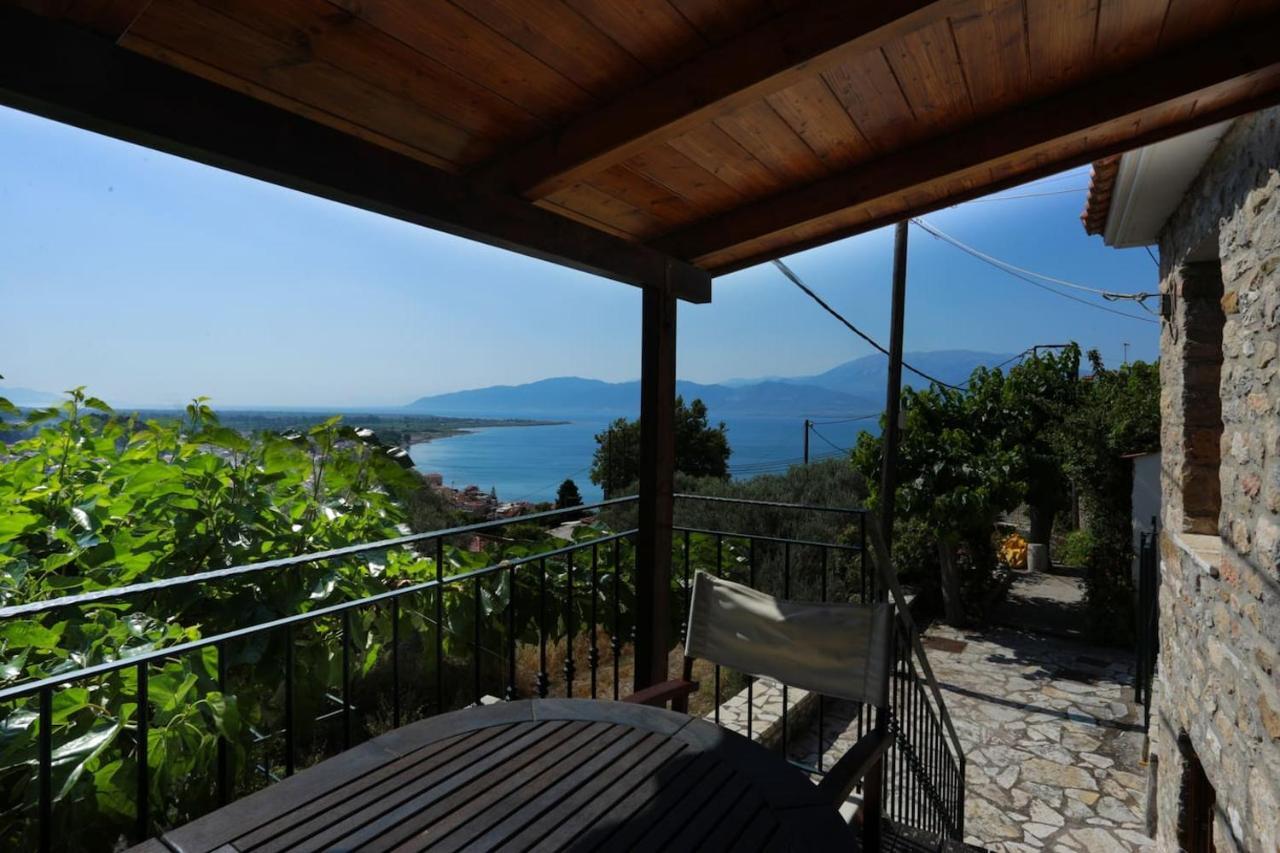 To Spiti Sto Castro Daire Nafpaktos Dış mekan fotoğraf